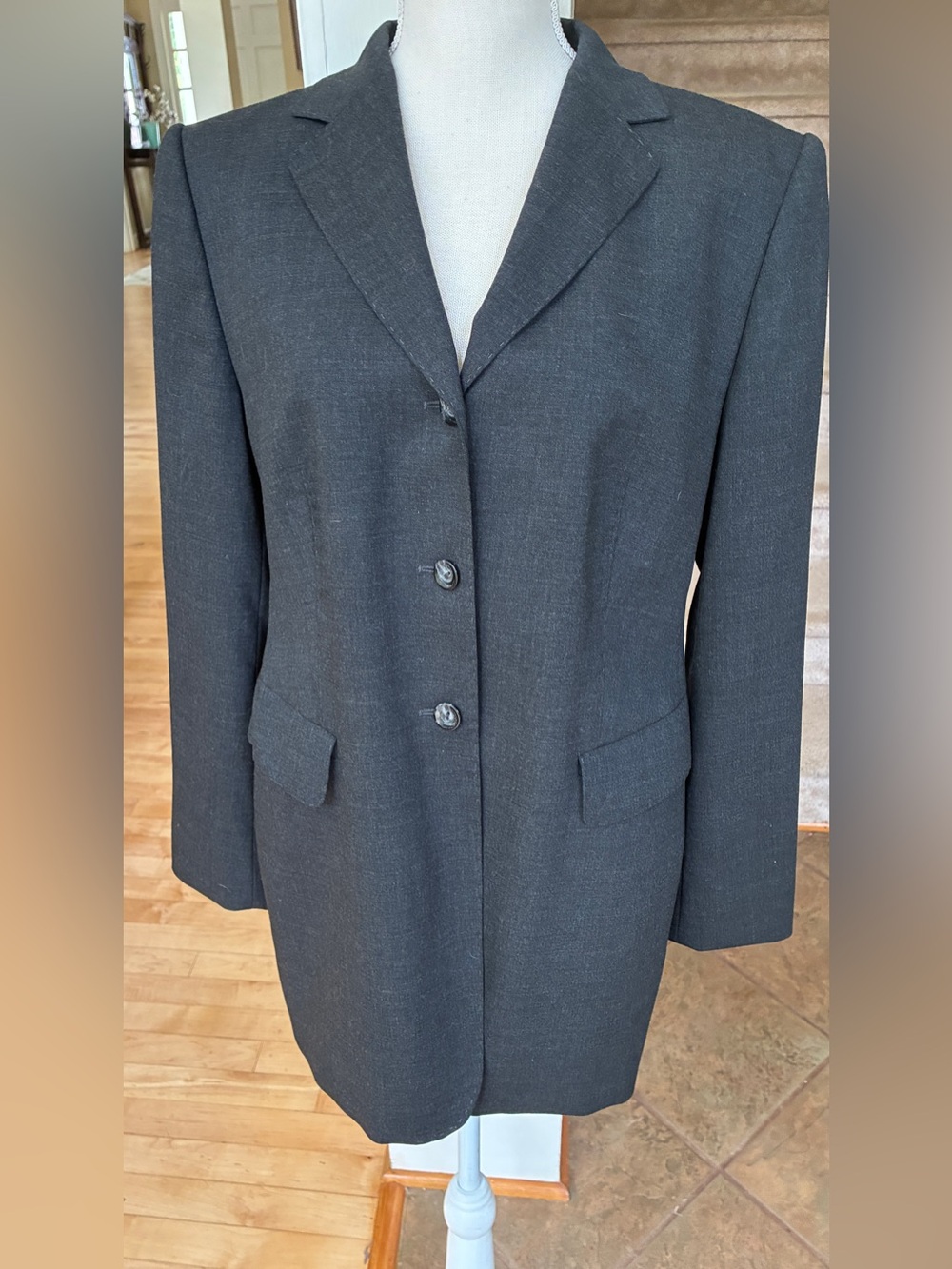 Laure’l Designer Women's Dark Charcoal Single-Breasted Blazer- Size 10/12